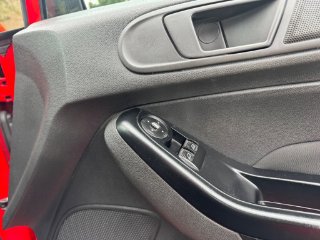 /photos/9674/00256eb6-985d-497b-87aa-a924739865ca_i320x240.jpg