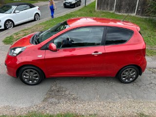 /photos/9674/32558477-2132-4ae2-9999-21d163ba306c_i320x240.jpg