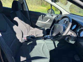 /photos/9674/a93e5f6f-ad8e-4f39-b35c-82a2cb84e10f_i320x240.jpg