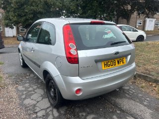 /photos/9674/d35ae0e0-2f2f-44a0-8ec8-84dab7c4201d_i320x240.jpg